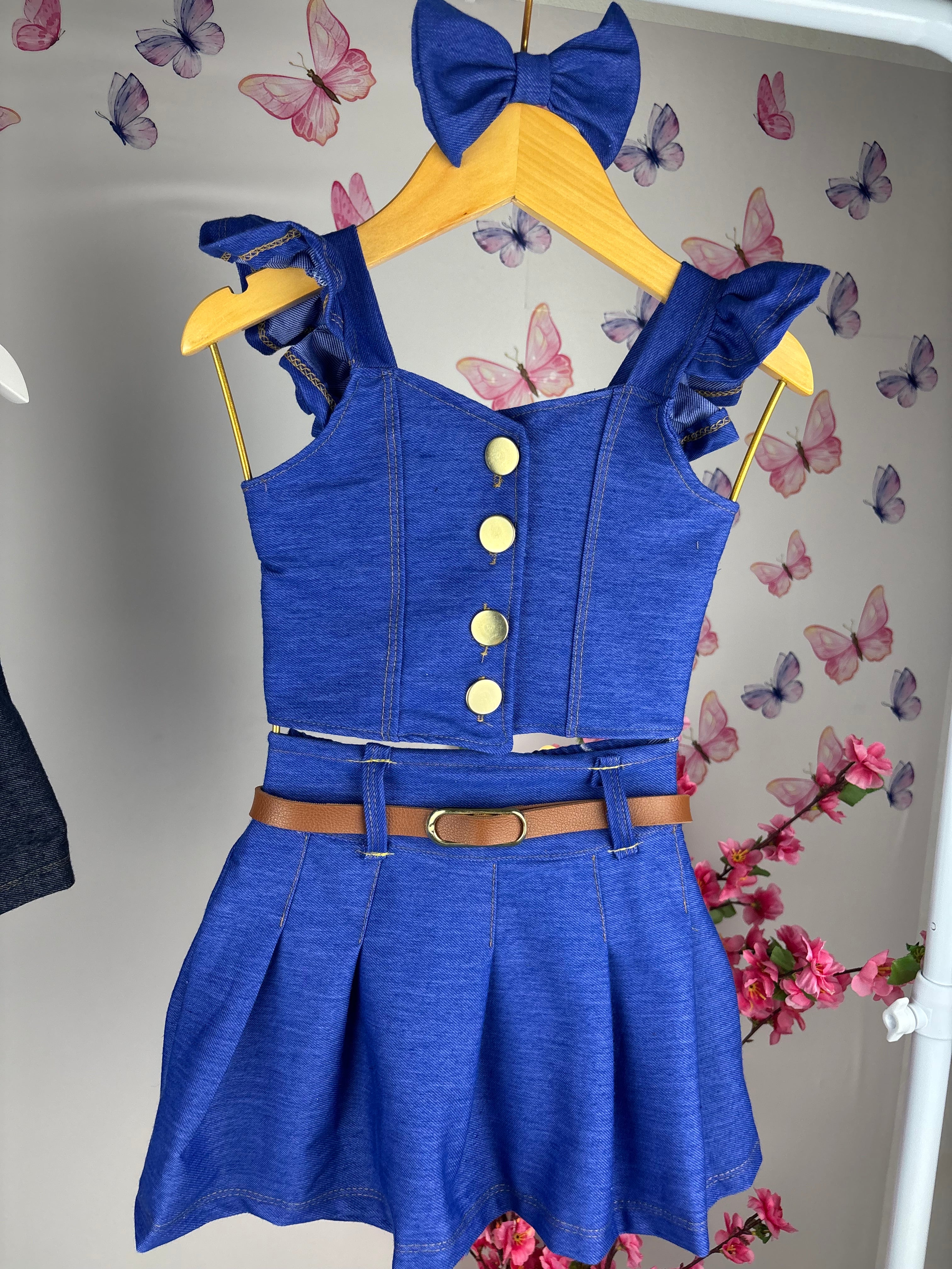 Conjunto top botões babado