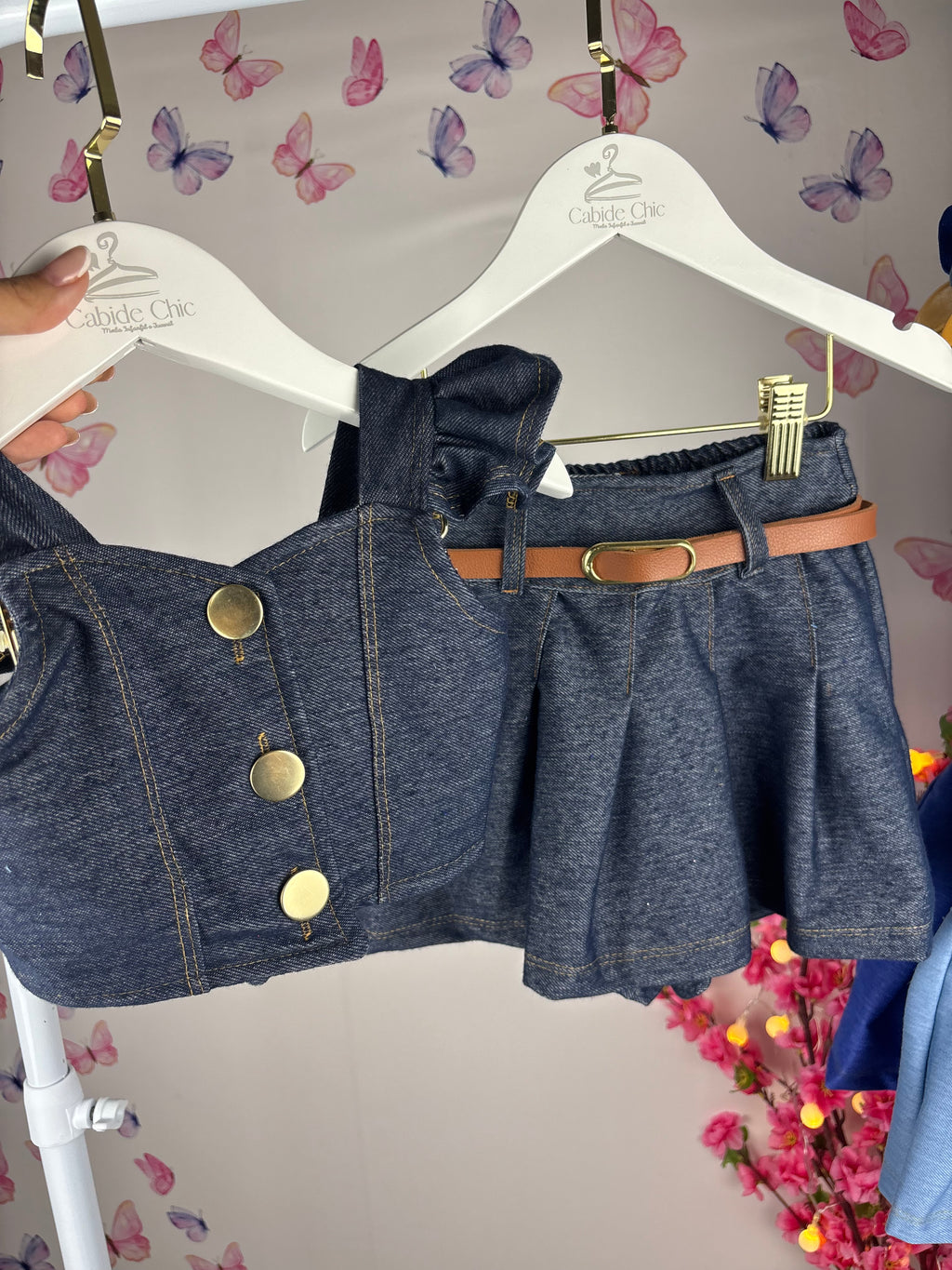 Conjunto top botões babado