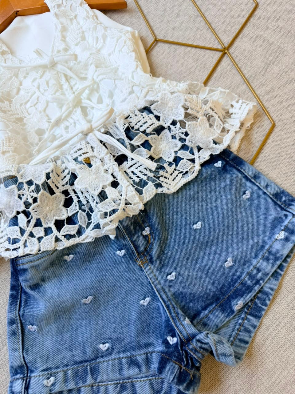 Short Jeans Bordado corações