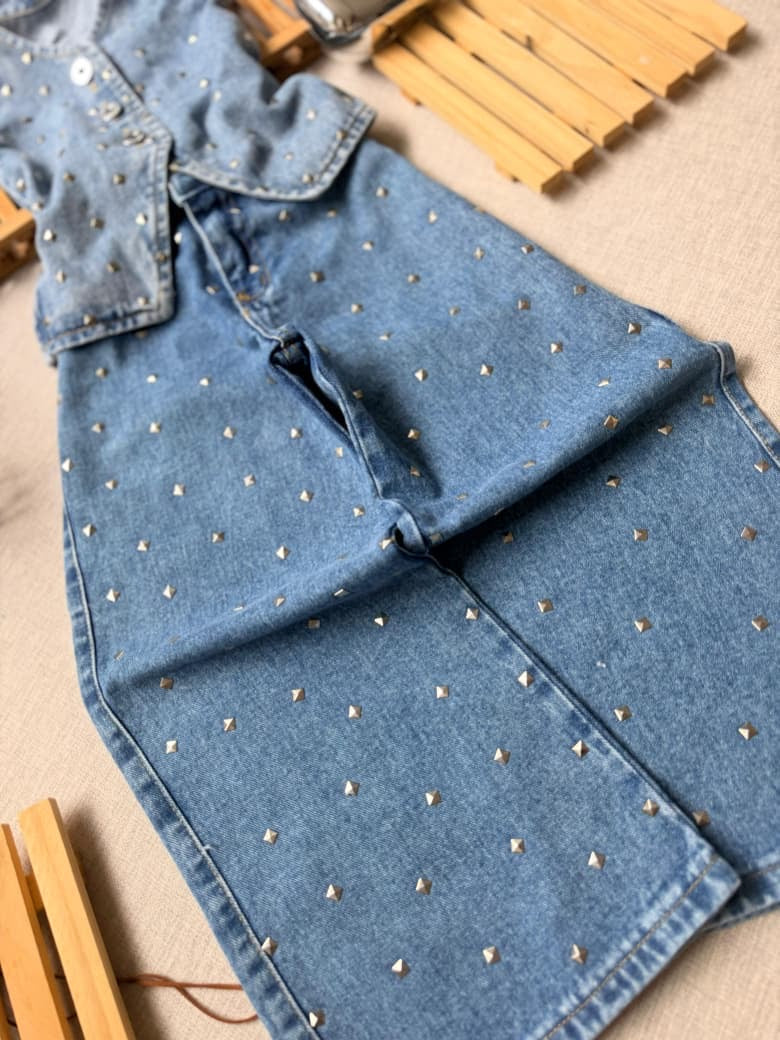Conjunto jeans spikes taxinhas