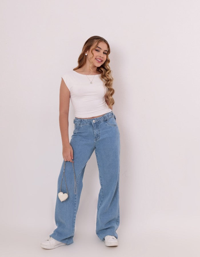 Calça Jeans Wide Leg com Fivela Regulável