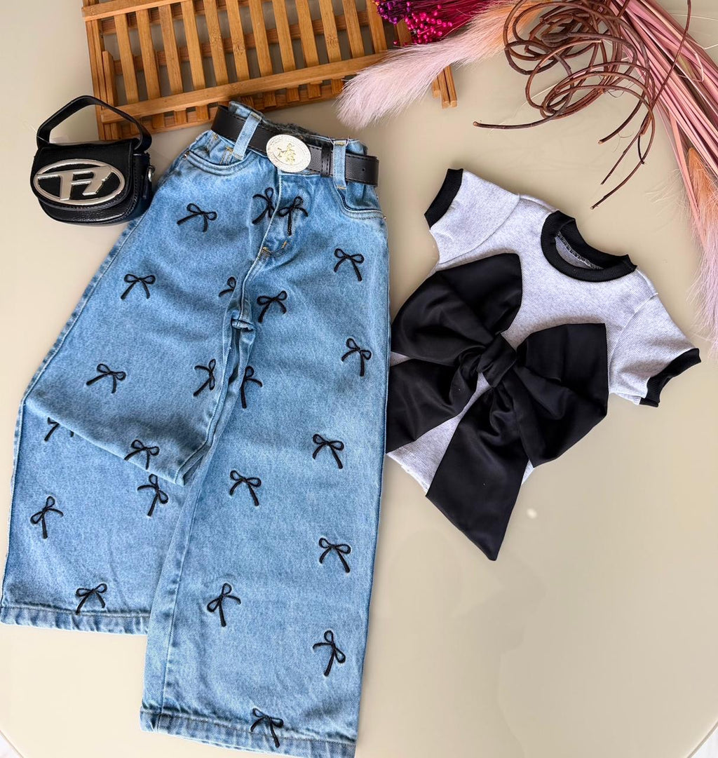 Calça Wide Leg Lacinhos Bordados