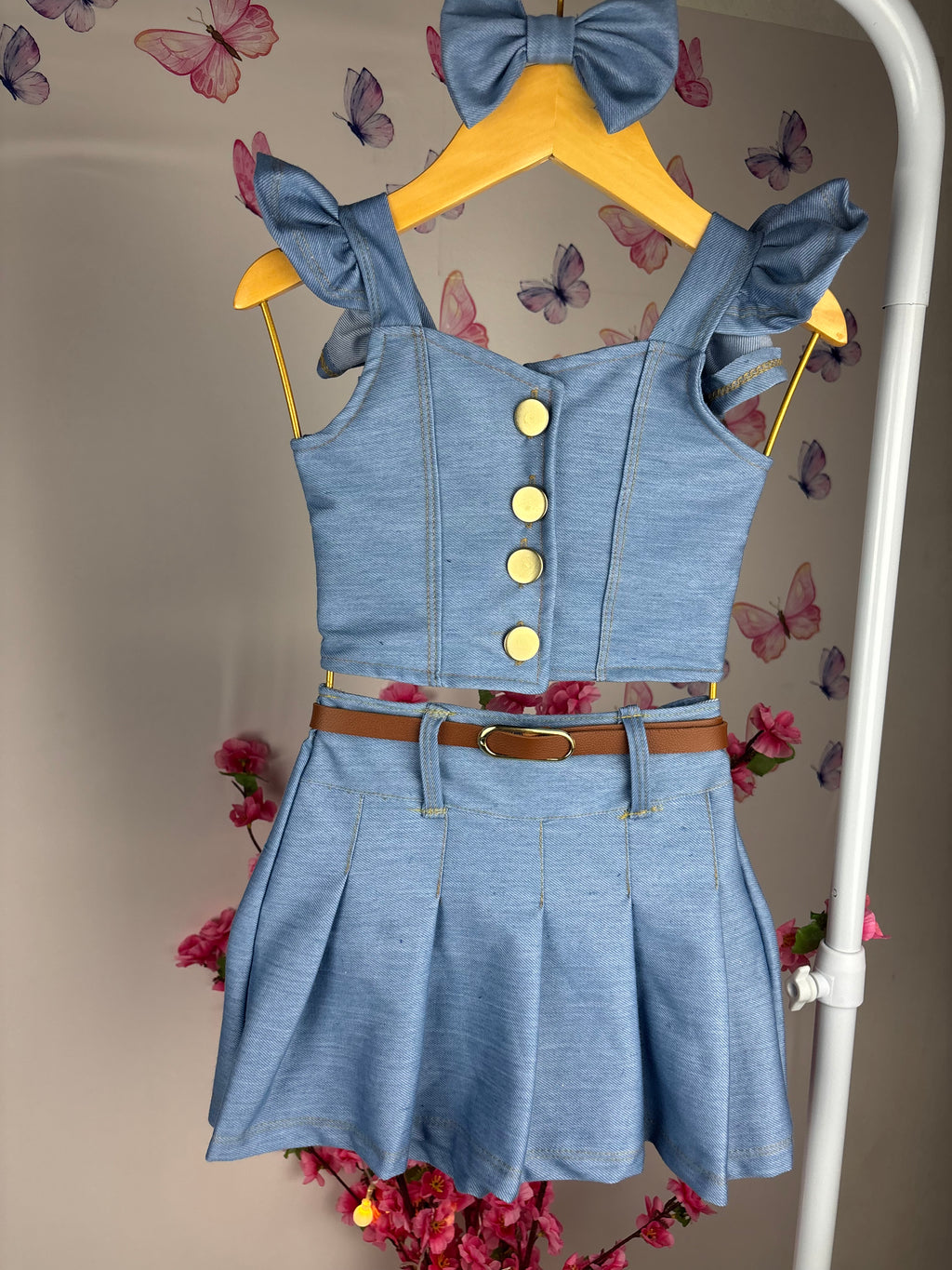 Conjunto top botões babado