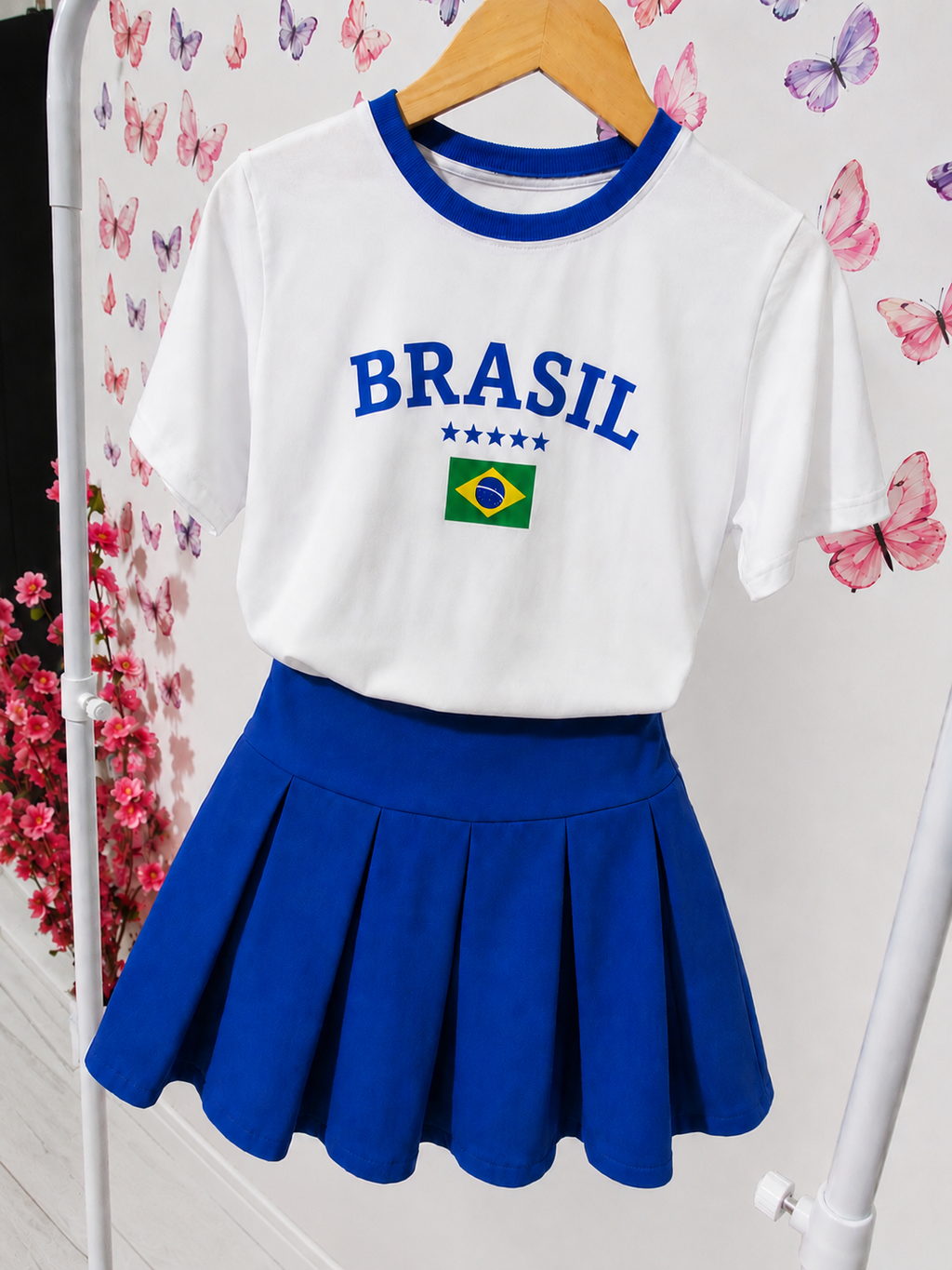 Combinadinho Brasil- Saia Azul com short por baixo