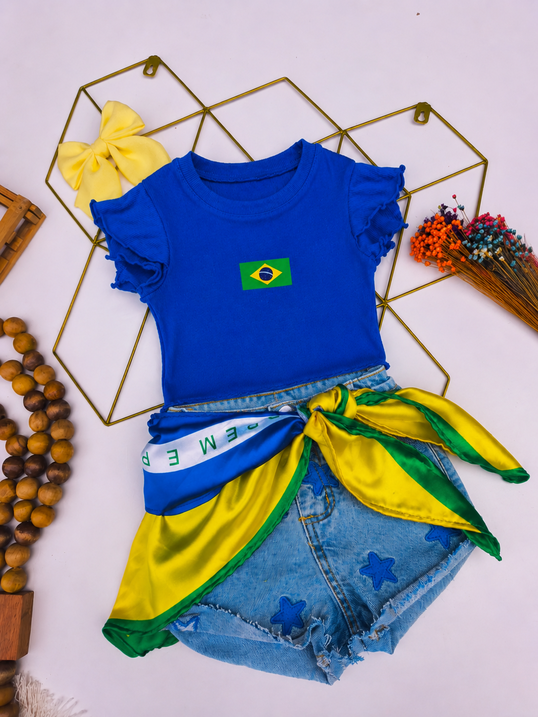 Conjunto T-shirt -short jeans e bandana Brasil