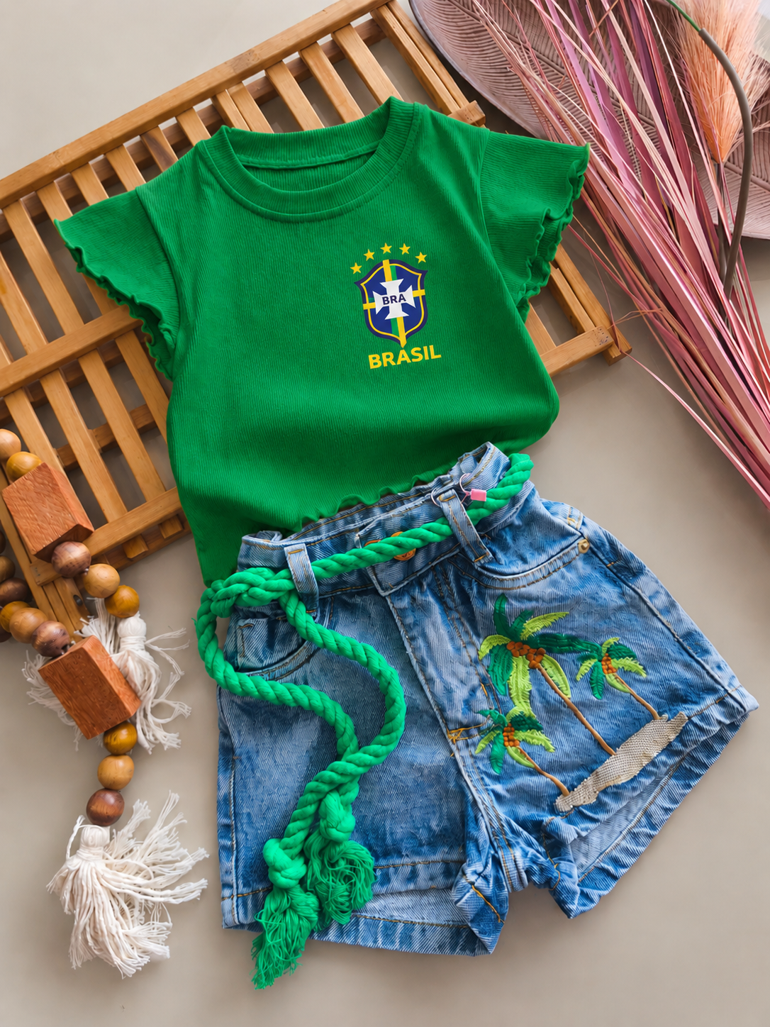 TSHIRT +SHORT JEANS BRASIL 🇧🇷  com cordão , cinto