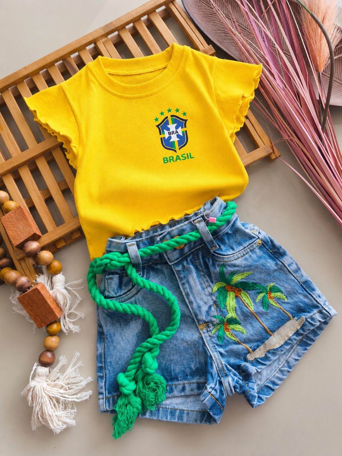 TSHIRT +SHORT JEANS (Brasil ) acompanha o cordão verde