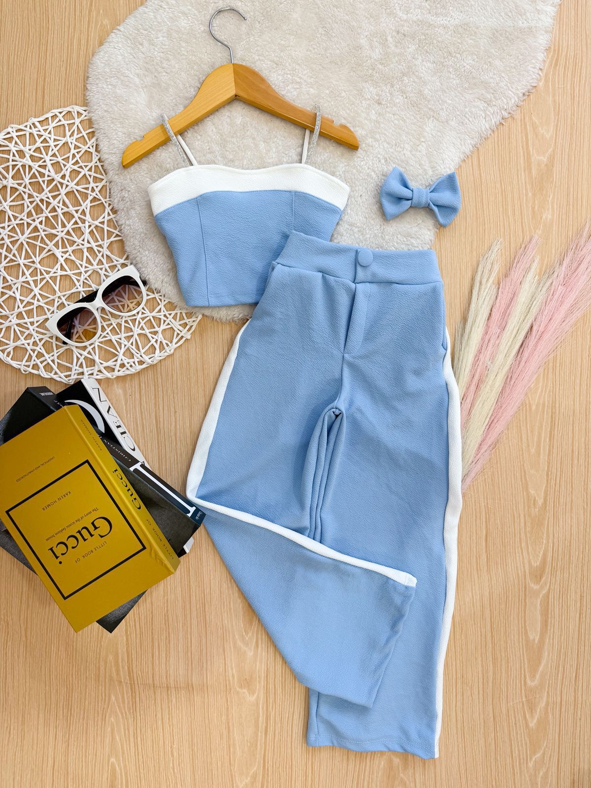 Conjunto  Croped + calça Widleg + laço