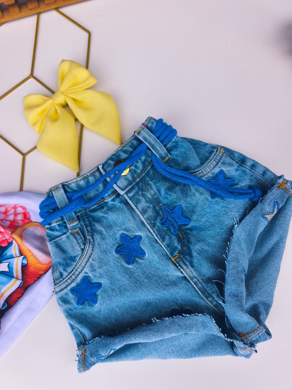 Short jeans laser estrelas