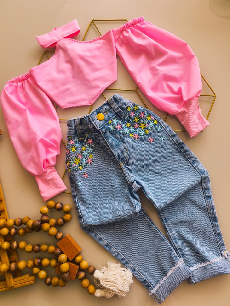 CALÇA JEANS TRADICIONAL FLORZINHAS