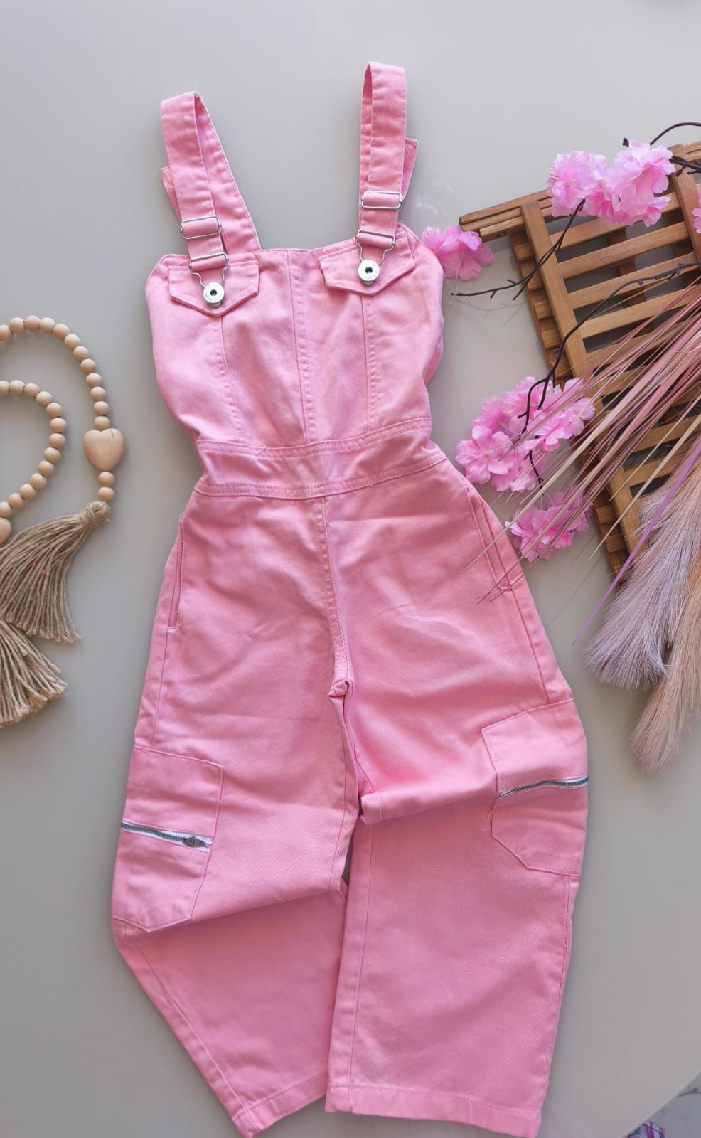 Macacão jeans Milla Rosa