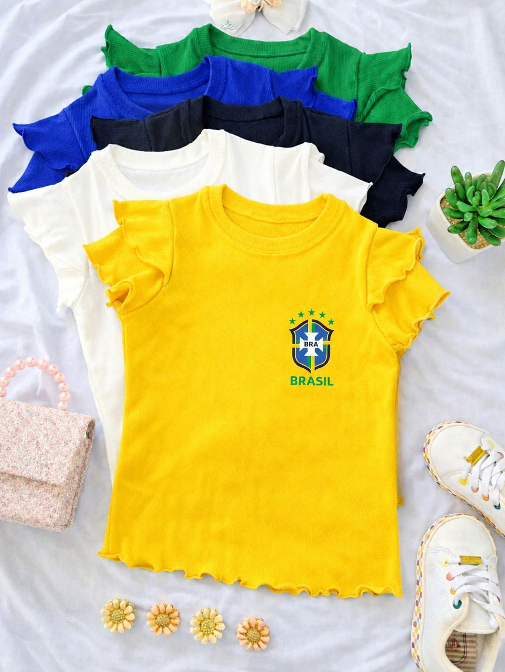 TSHIRT amarela Brasil- a 12 veste ate o 16