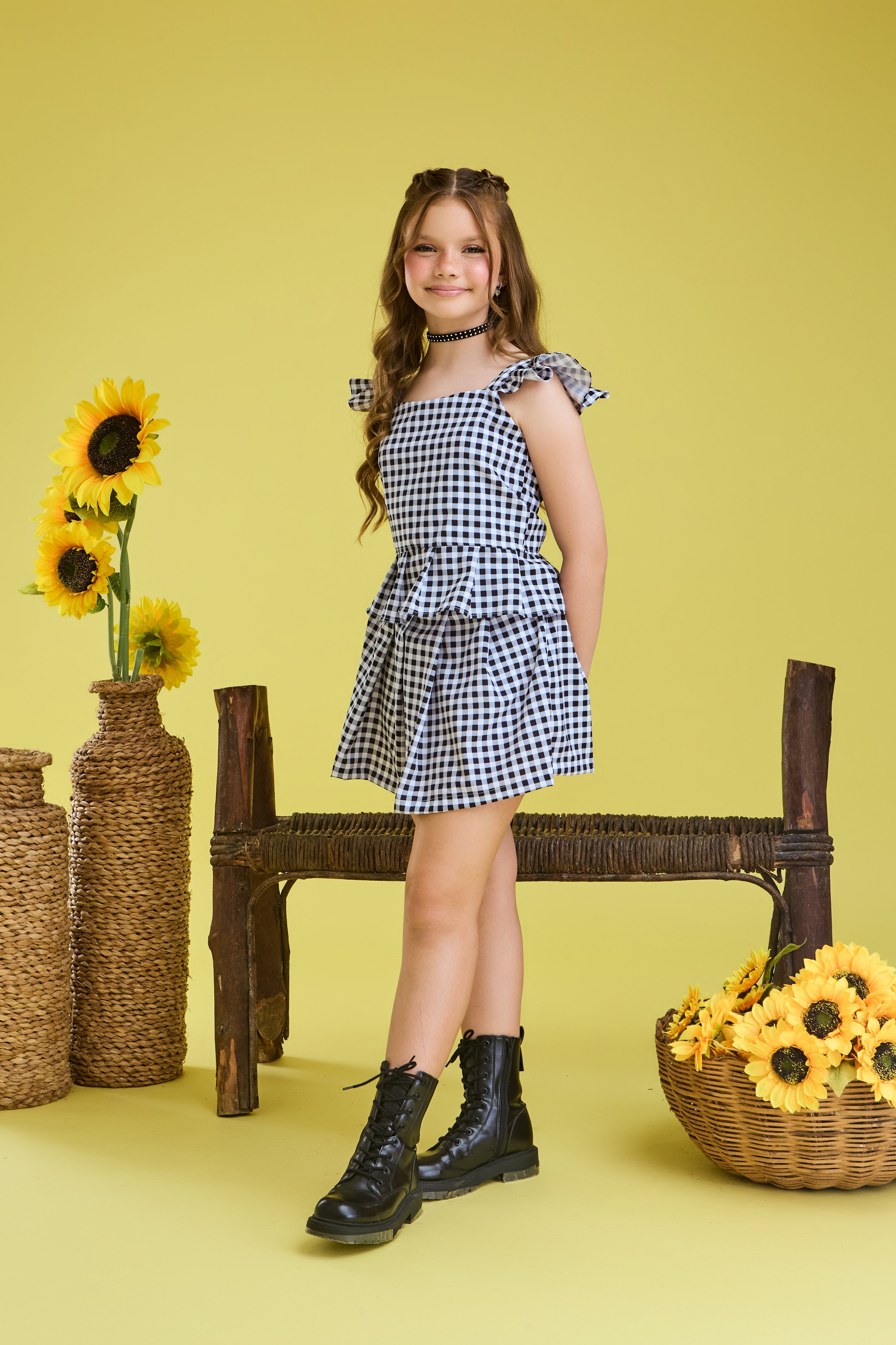 CONJUNTO YASMIN XADREZ-COM SHORT POR BAIXO